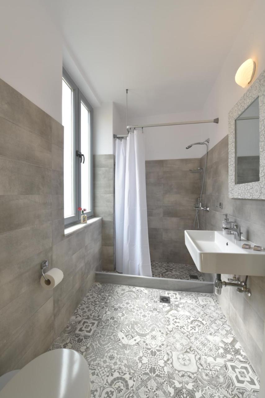 Oisyra Hotel Ermupoli Zewnętrze zdjęcie